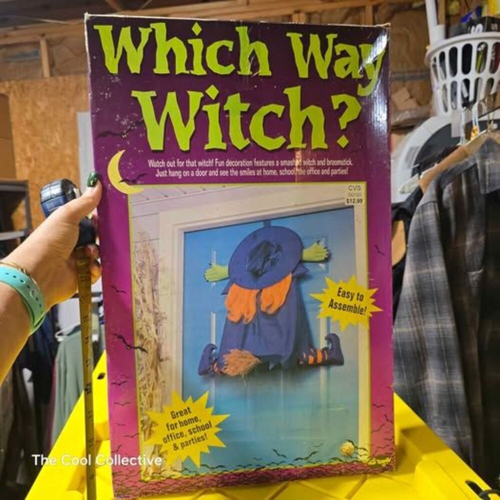 #8 HALLOWEEN ITEMS (Dimensions in Pics)